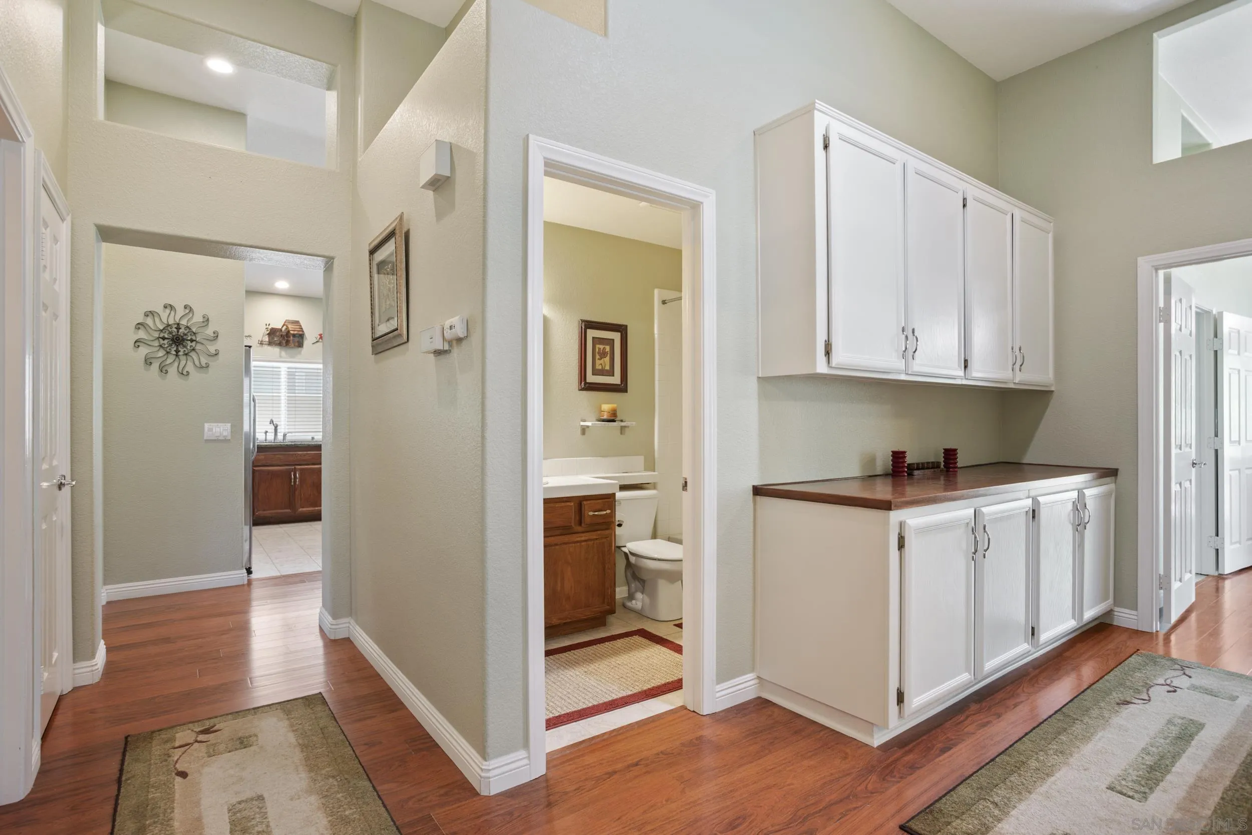 https://cdn.realtyfeed.com/cdn/127/250037508/083eb55a6478ee35ddc75d8d2f7de2eb.webp