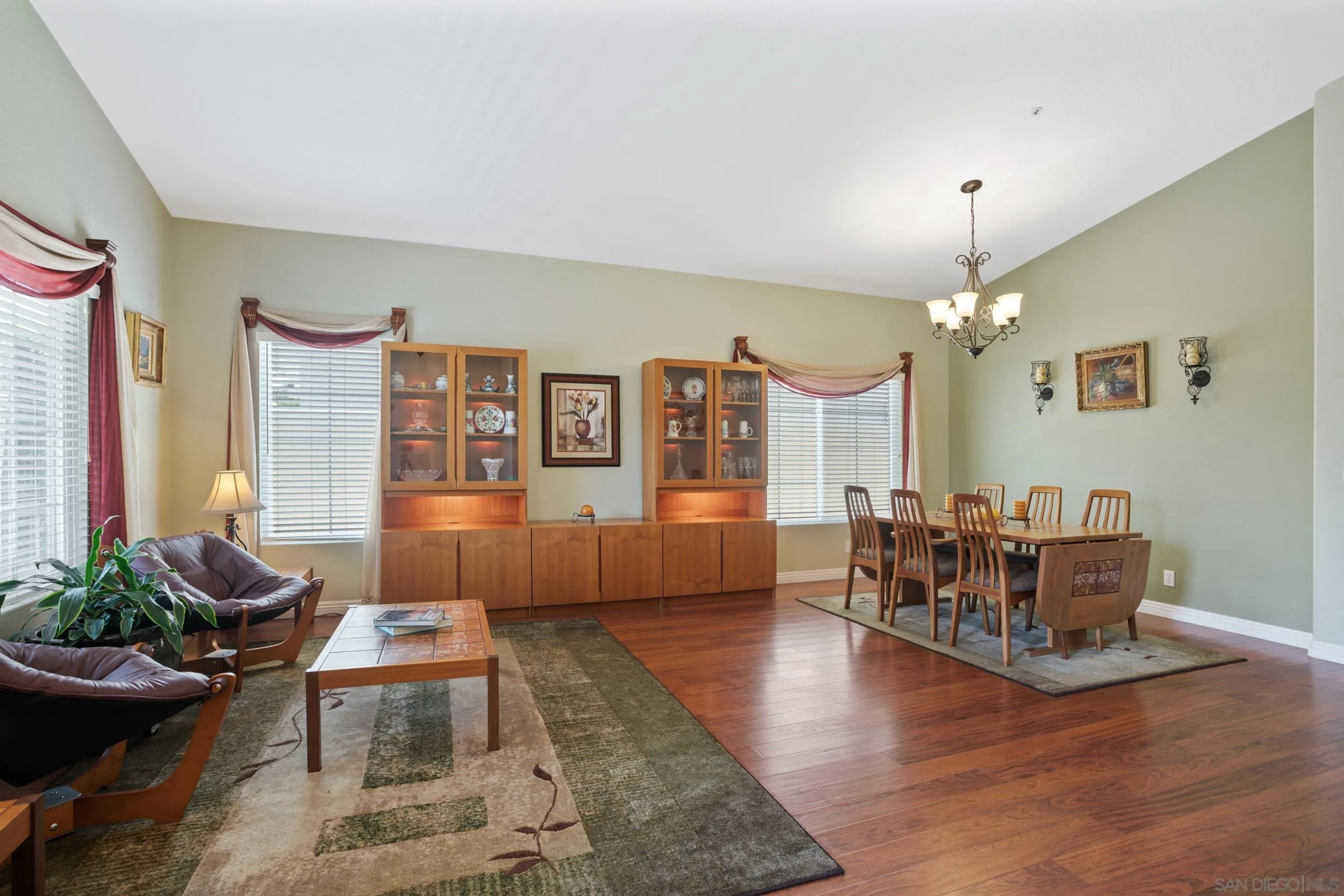 https://cdn.realtyfeed.com/cdn/127/250037508/0f42afd392f5ee366cc86f73992a803f.webp
