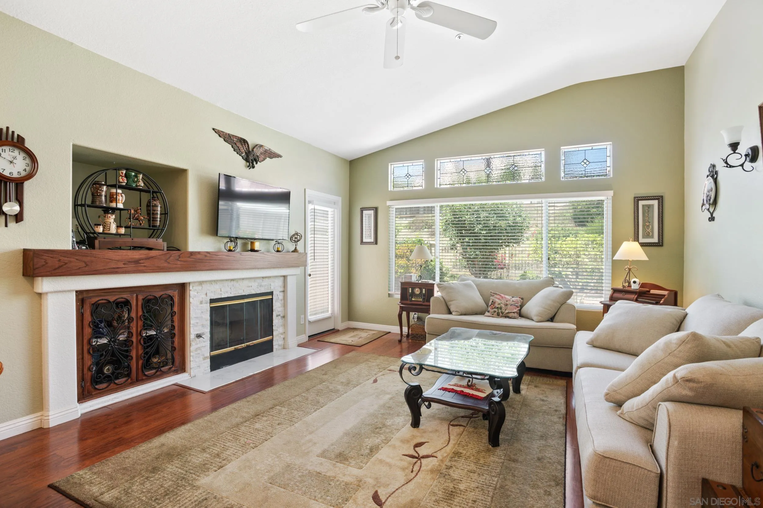 https://cdn.realtyfeed.com/cdn/127/250037508/74d1a7e4b3ee9920e8a459a89e1bf3ca.webp