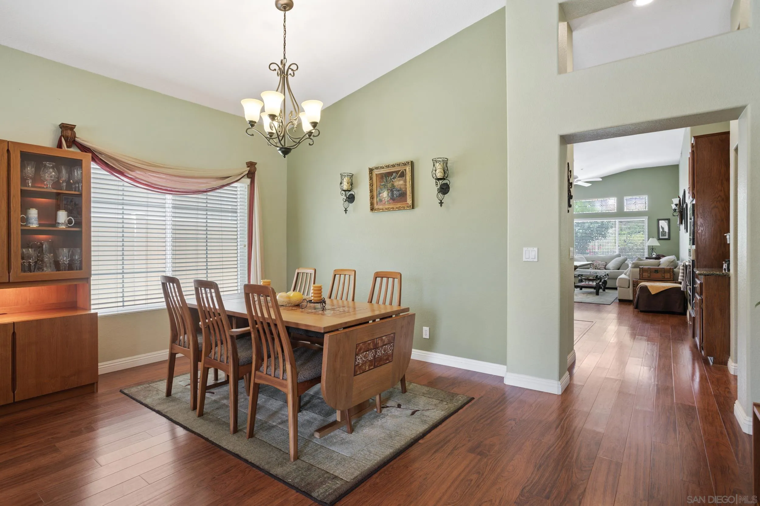 https://cdn.realtyfeed.com/cdn/127/250037508/a34f057ea0e0a4758a6203cd331cf584.webp