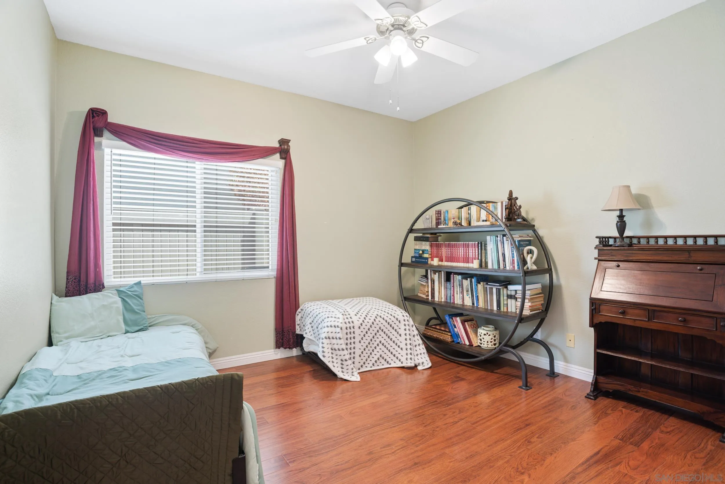 https://cdn.realtyfeed.com/cdn/127/250037508/c3d71927f00c0208a0ad5bb54dc4afe4.webp