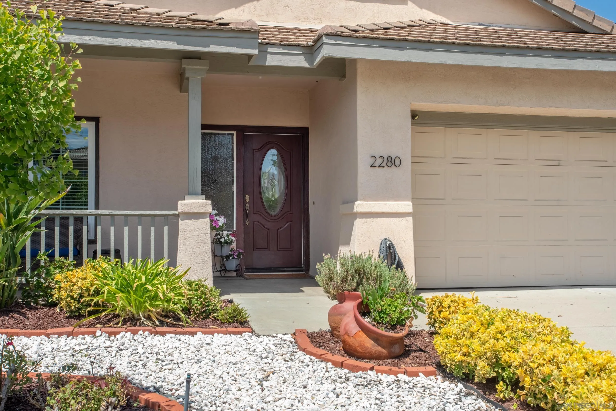 https://cdn.realtyfeed.com/cdn/127/250037508/dcf86290113c11b078abb1004bb5721f.webp