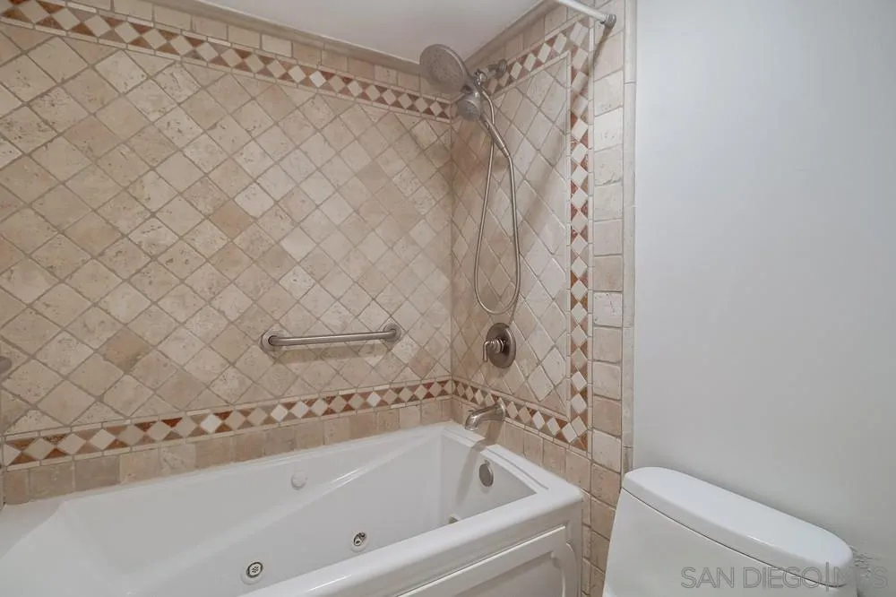 https://cdn.realtyfeed.com/cdn/127/250037515/8cc84052fef848384e20f0e82a6e2ce2.webp