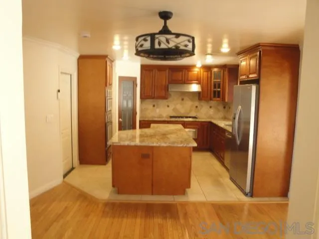 https://cdn.realtyfeed.com/cdn/127/250037516/0bd674cf04e19fcbe559a7307e5755b9.webp