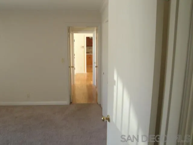 https://cdn.realtyfeed.com/cdn/127/250037516/1d0c7e66f8c024f0f49a146d3fdb1fa5.webp