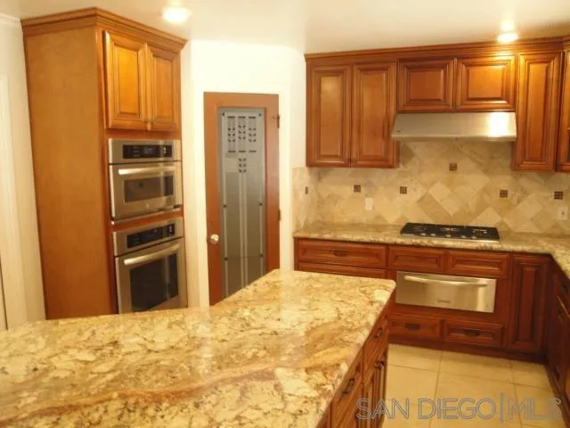 https://cdn.realtyfeed.com/cdn/127/250037516/bd44f55f5bd0f358aa94b582cb2e51aa.webp