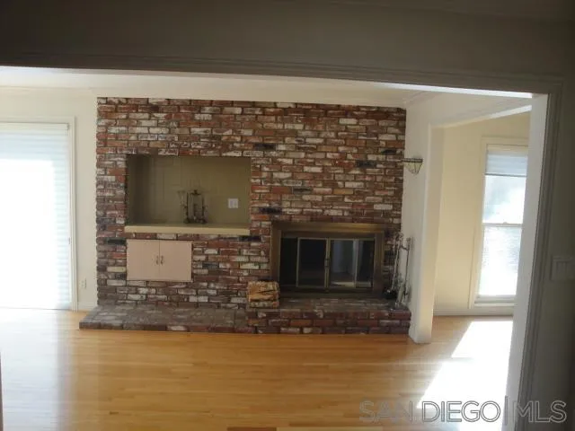 https://cdn.realtyfeed.com/cdn/127/250037516/c5a6cc7d0f0f3d4fa7dc237bb92afab4.webp