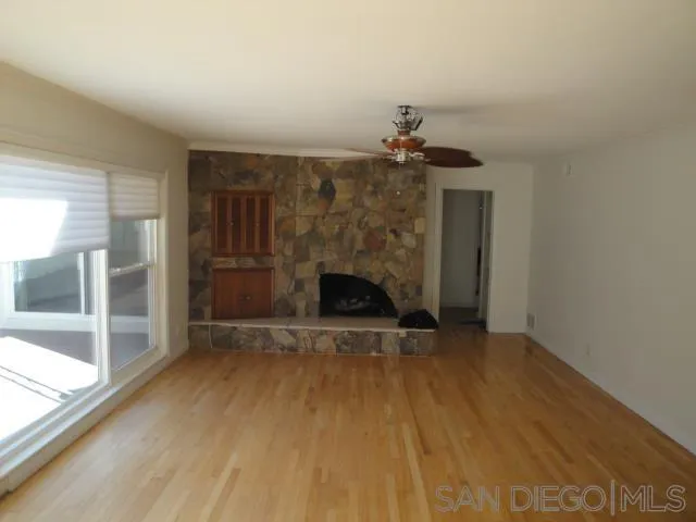 https://cdn.realtyfeed.com/cdn/127/250037516/dedc2095e2b11f5e6403d0caf9f58002.webp