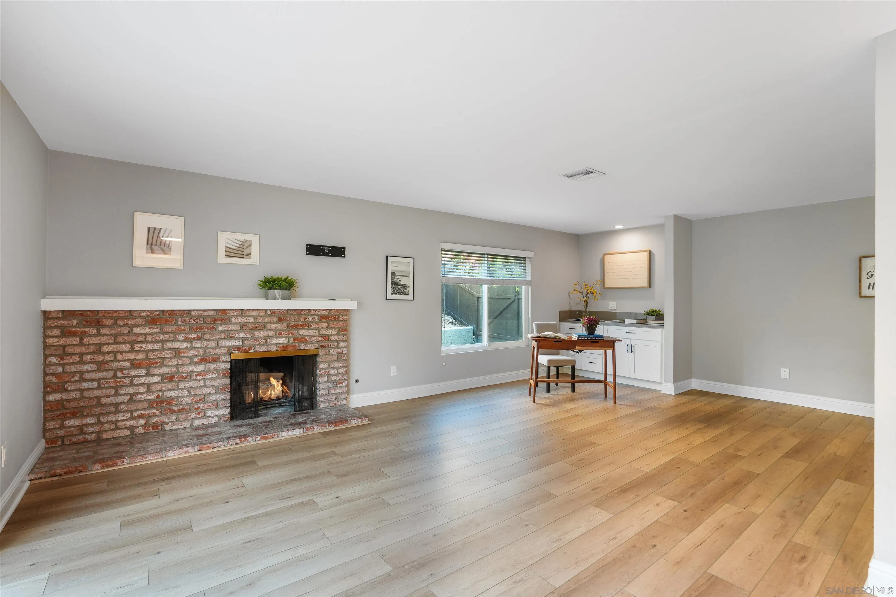 https://cdn.realtyfeed.com/cdn/127/250037518/5c08e4348bca657f2494d5ead135d889.webp