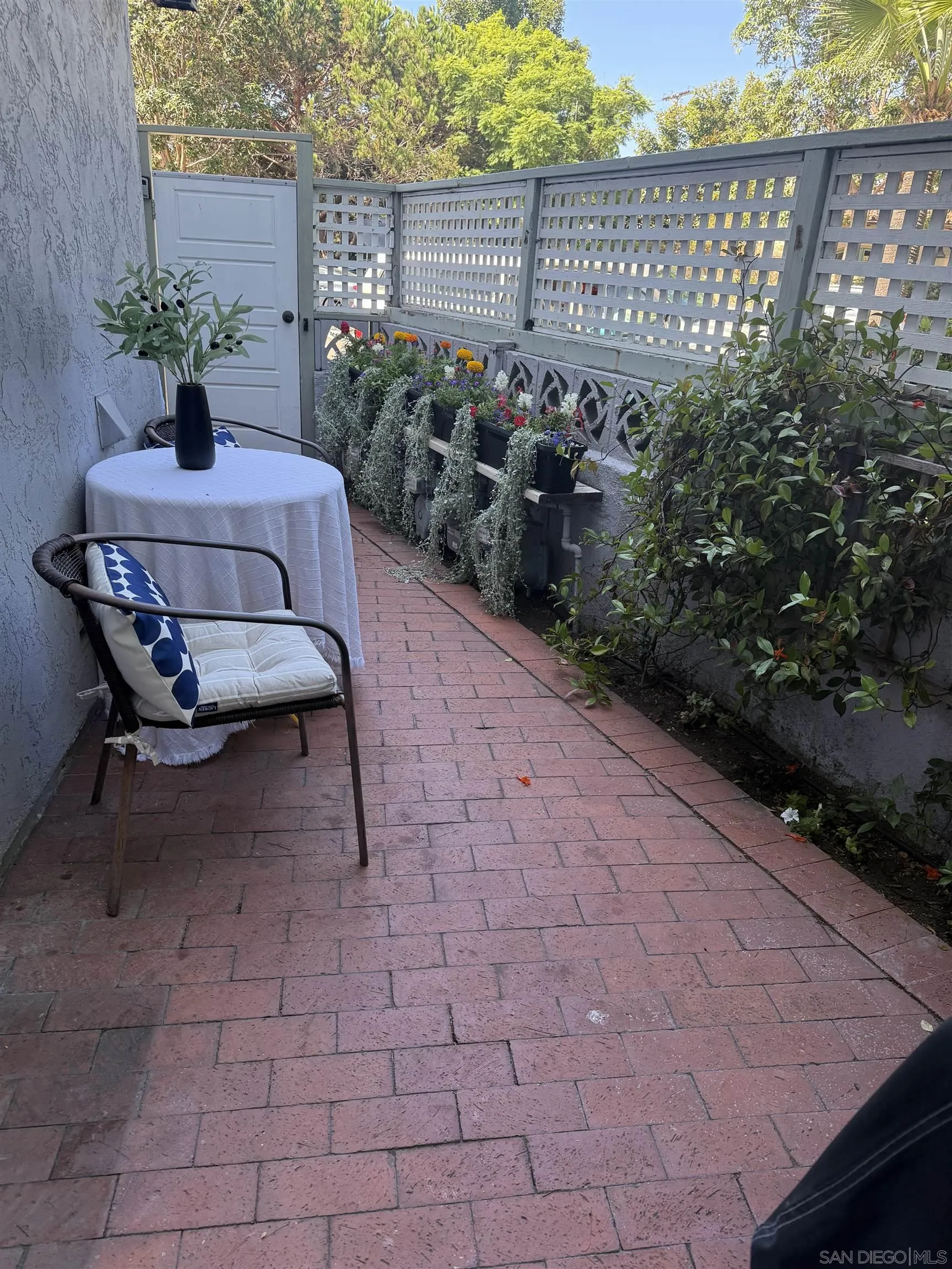 https://cdn.realtyfeed.com/cdn/127/250037526/8227aa48fc3c6eeb25cd7137b91ce091.webp