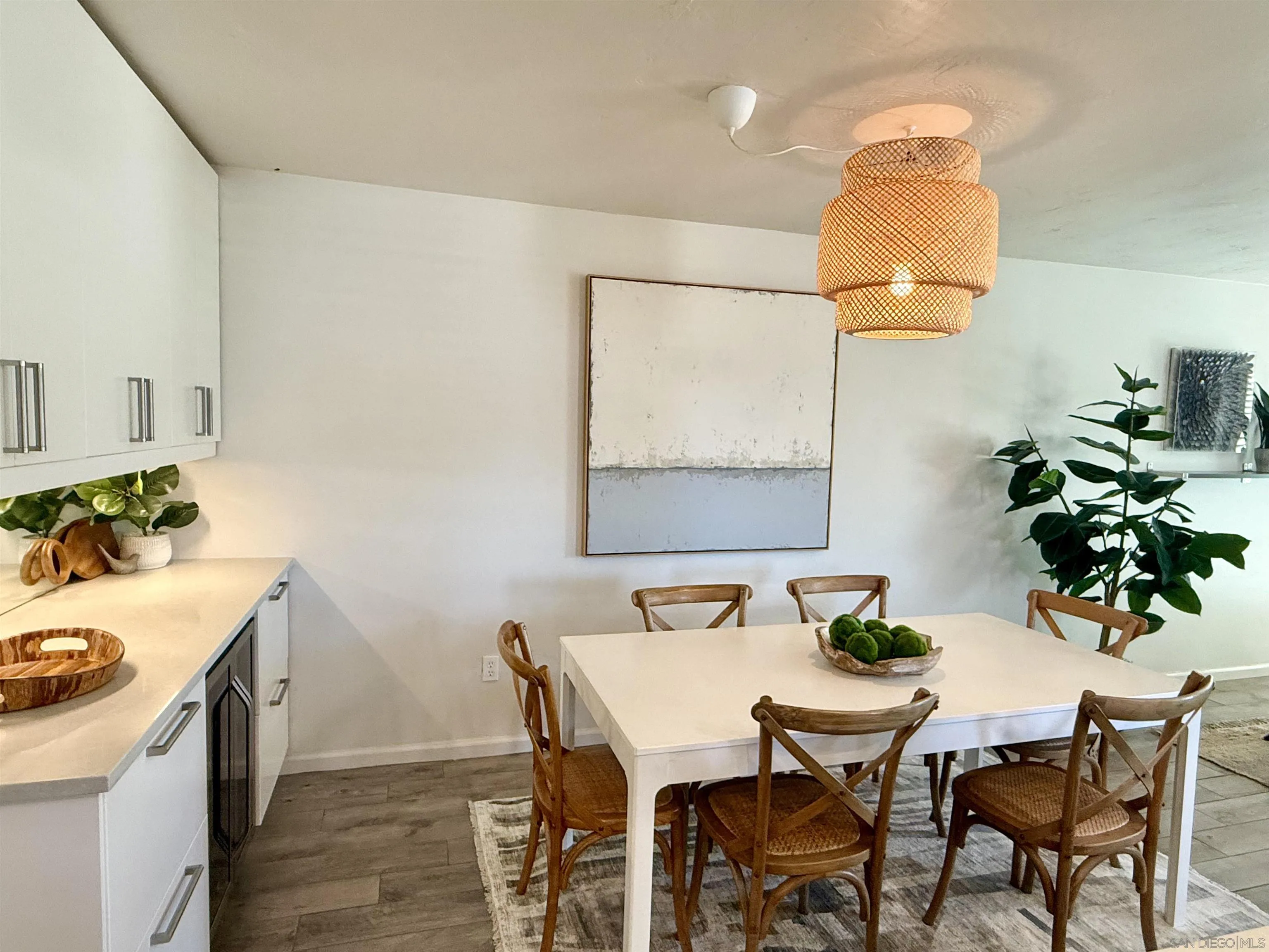 https://cdn.realtyfeed.com/cdn/127/250037526/9cba6ddccac785197ae662df4ba4f881.webp