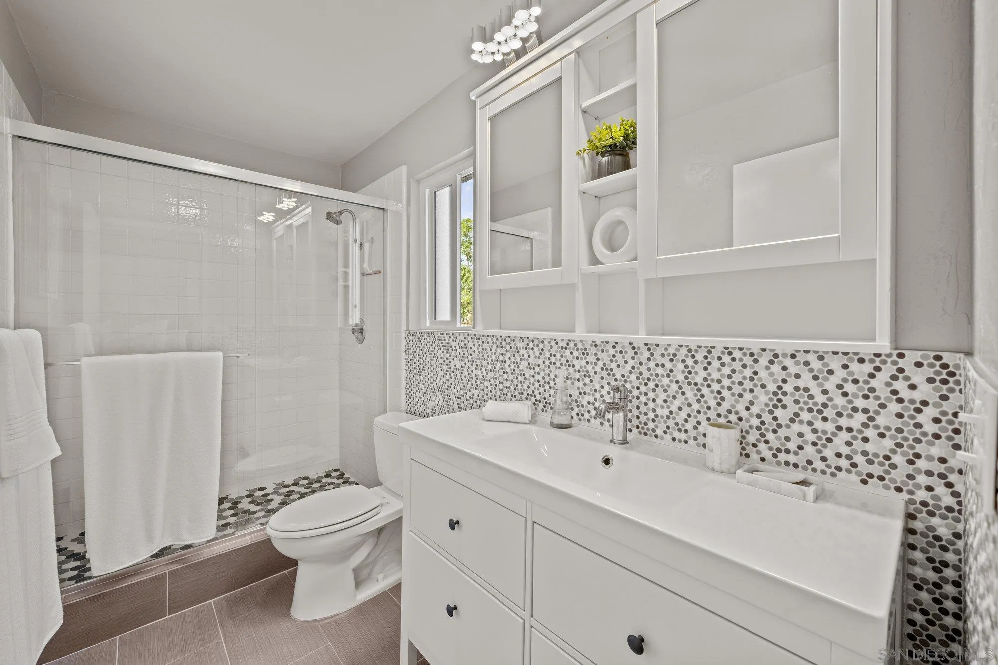 Photo #14: 250037526 Listing: Photo #14