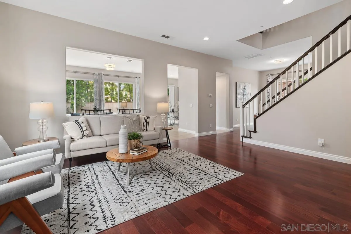 https://cdn.realtyfeed.com/cdn/127/250037528/d43855660e2e7fb3a2d7f35c613ec5b7.webp