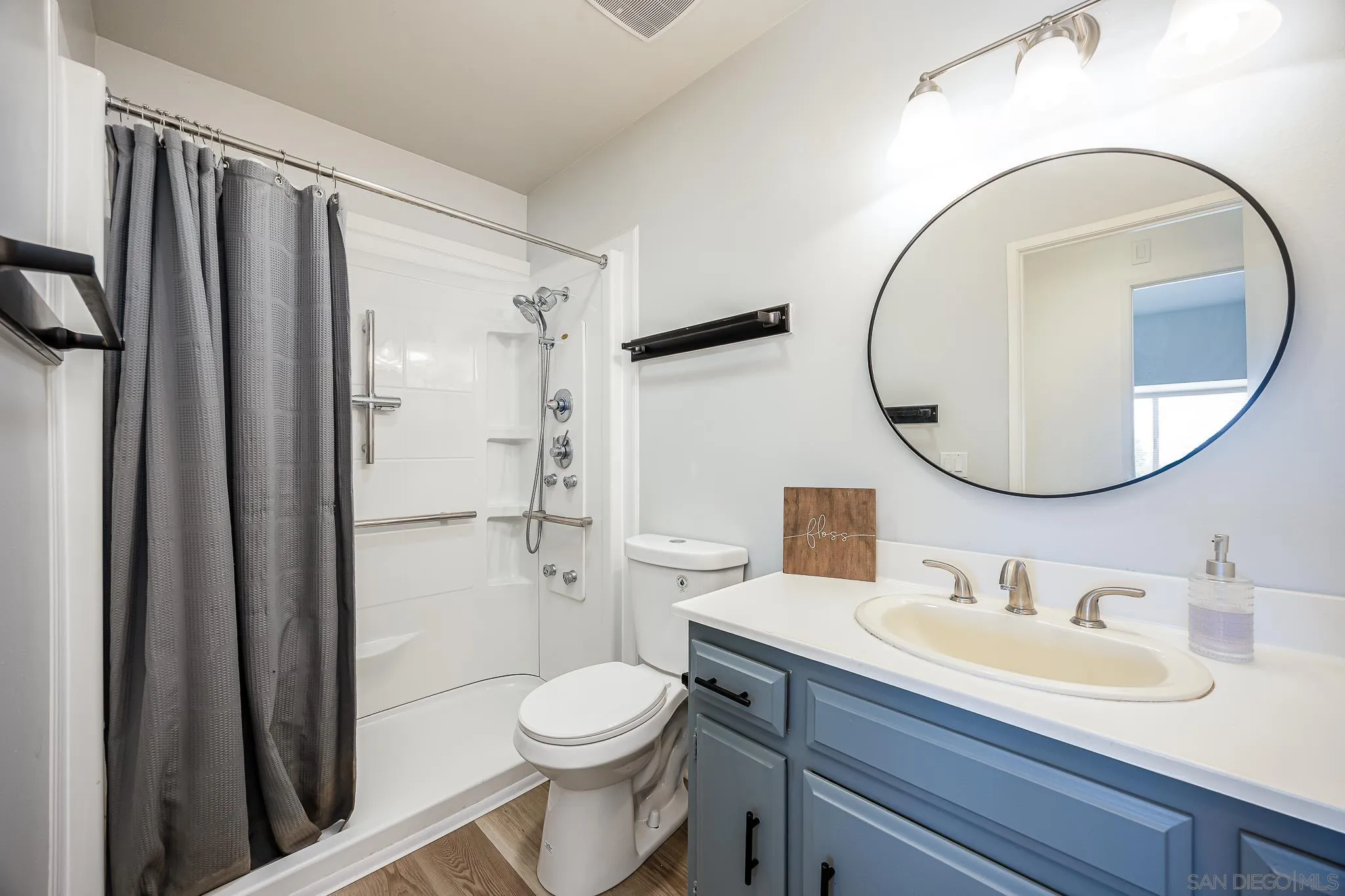 https://cdn.realtyfeed.com/cdn/127/250037529/9acb94192517b6a013fc0302b4bcd88e.webp