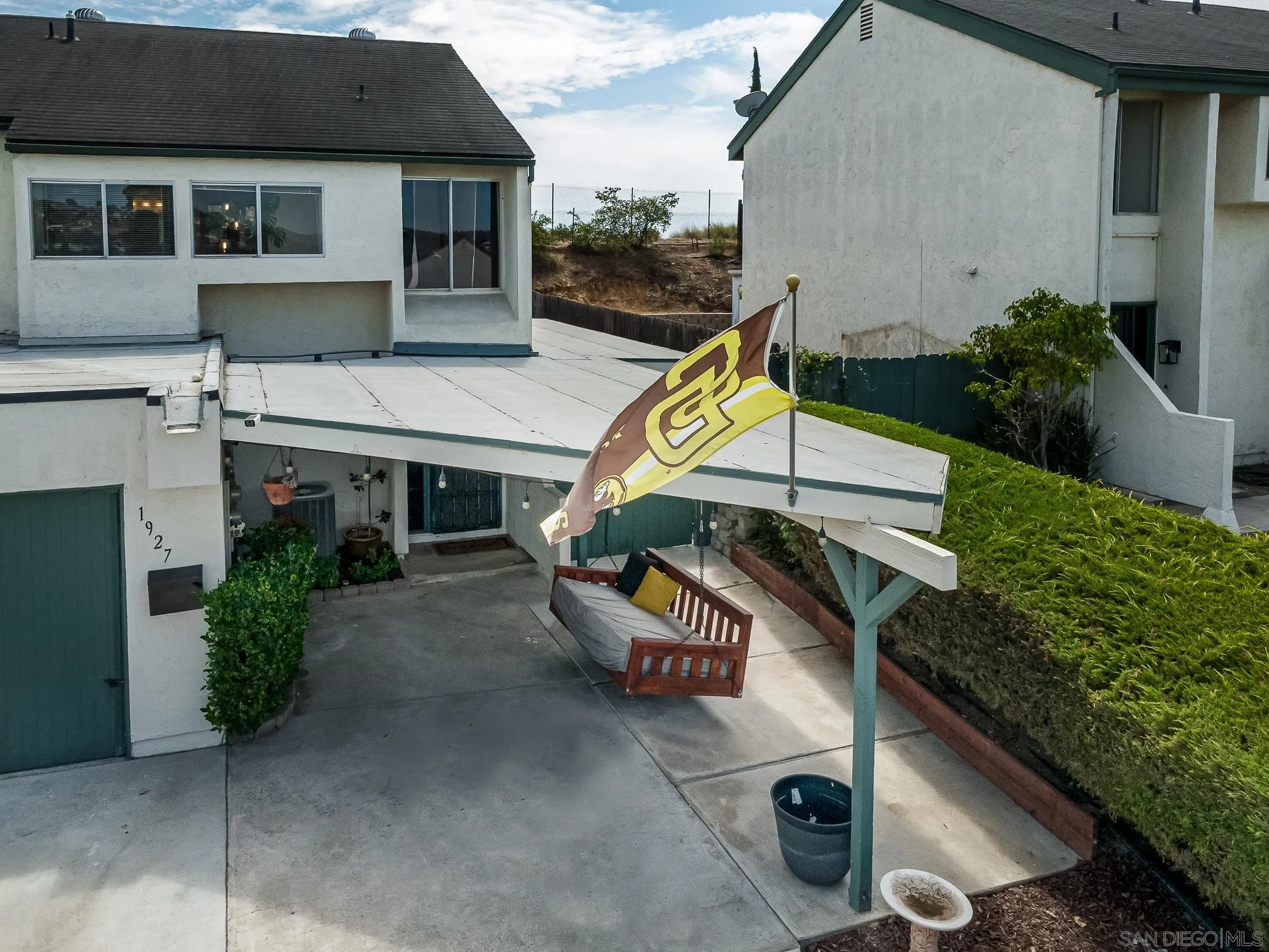 https://cdn.realtyfeed.com/cdn/127/250037529/b80db2d7f54eef5d2515c4384540657c.webp