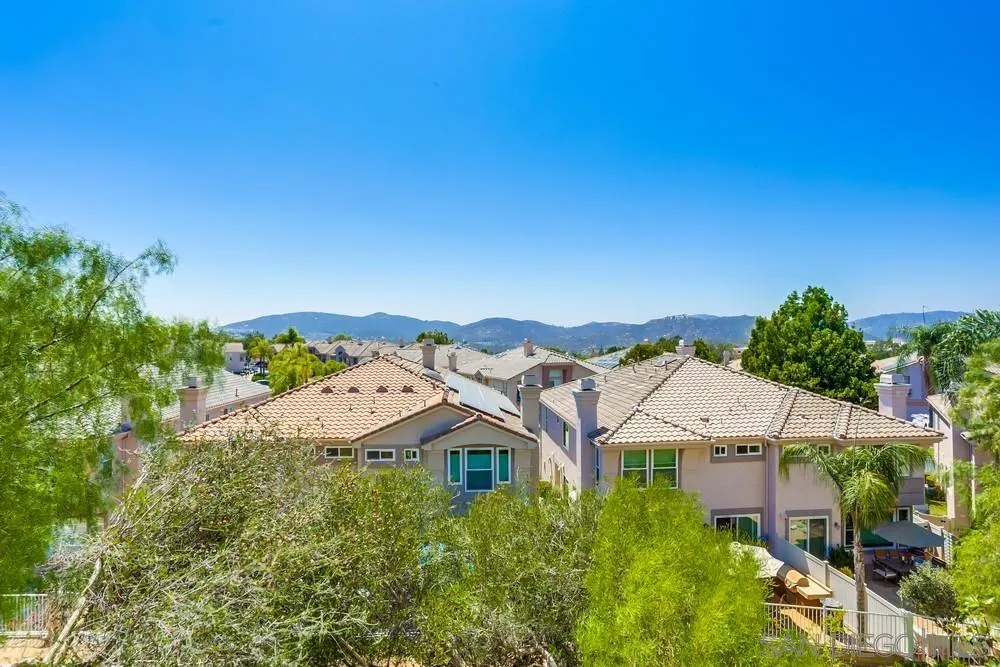 https://cdn.realtyfeed.com/cdn/127/250037534/77bd1f1bd1d2da06f302081061636b83.webp