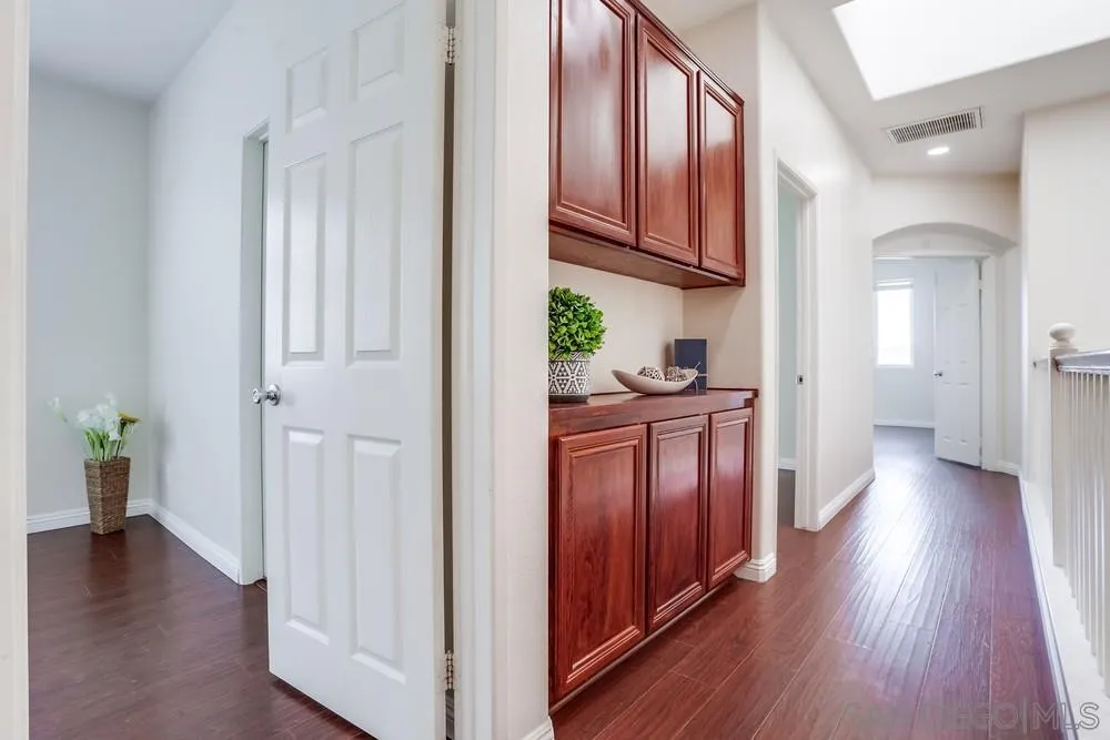 https://cdn.realtyfeed.com/cdn/127/250037534/8778fc9a6bc099872bb1cd588e0cd617.webp