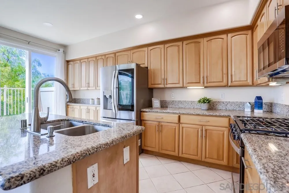 https://cdn.realtyfeed.com/cdn/127/250037534/93b2a6f0206c59c0bfc3f08ef85f8ee3.webp