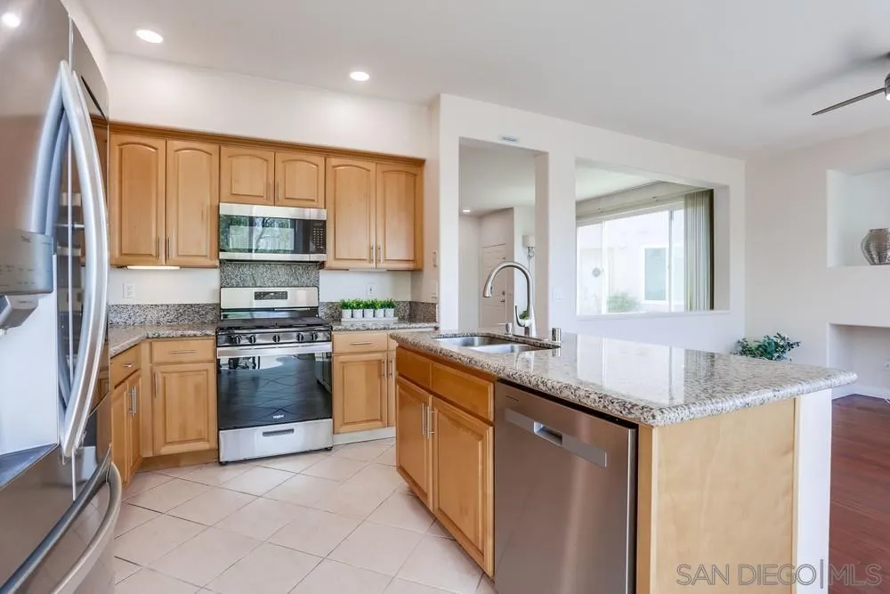 https://cdn.realtyfeed.com/cdn/127/250037534/bdf64d84407a72bf795152c33f86385b.webp
