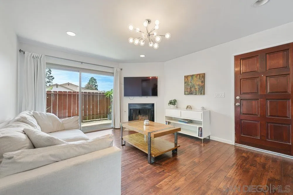 https://cdn.realtyfeed.com/cdn/127/250037539/4a33d3925be1e23c3eaff6704707252a.webp