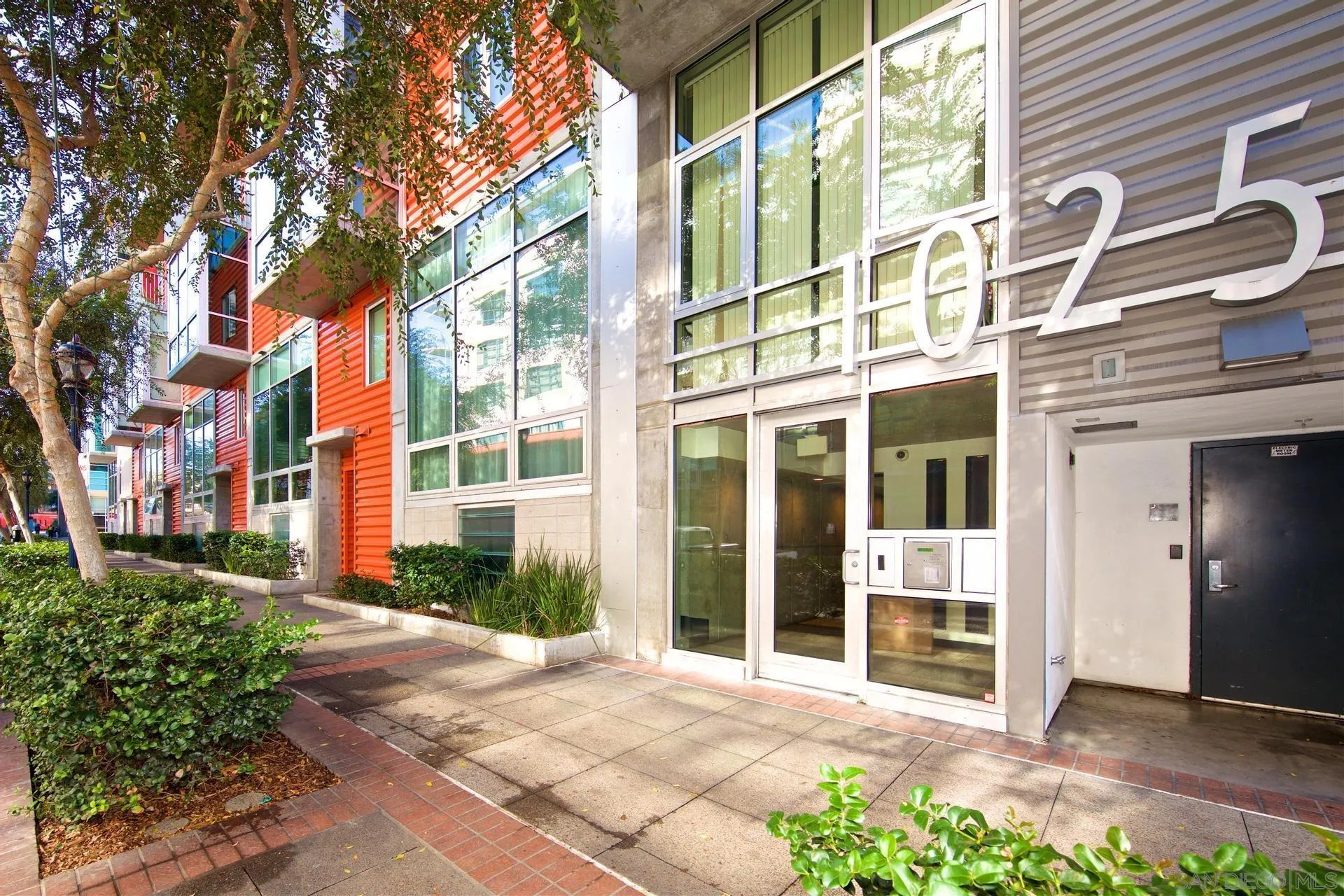 https://cdn.realtyfeed.com/cdn/127/250037541/65a6822fd856ab851aab4616c7c06ea3.webp