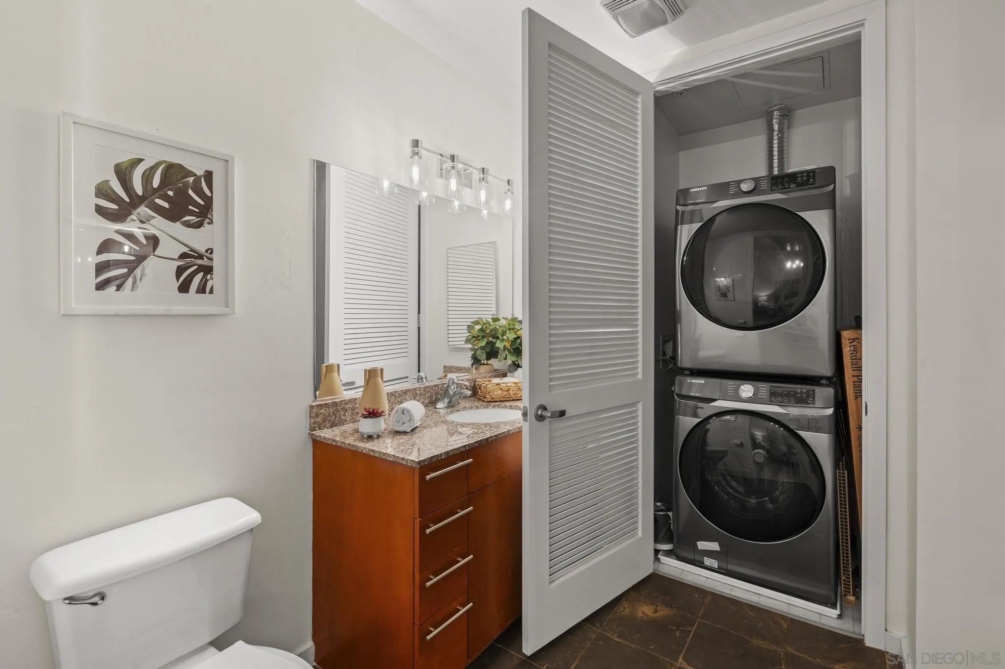 https://cdn.realtyfeed.com/cdn/127/250037541/ee0ad52c49a49c881e739cc7f791b1e0.webp