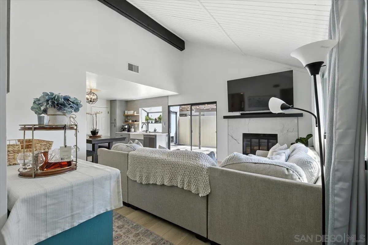 https://cdn.realtyfeed.com/cdn/127/250037542/836aa450f27d7b1e941d6f19c3ad6fd1.webp