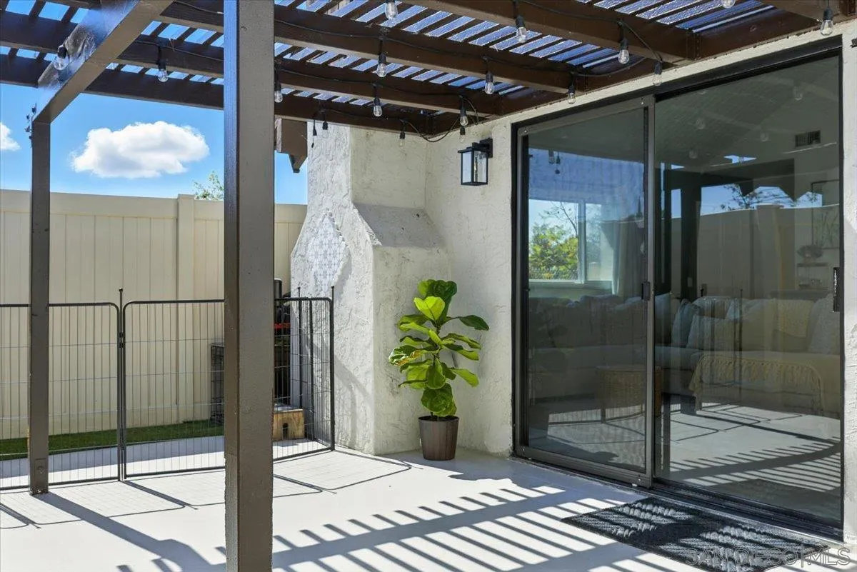 https://cdn.realtyfeed.com/cdn/127/250037542/a47d616fbdaa2c05cc57076ec76c1c07.webp