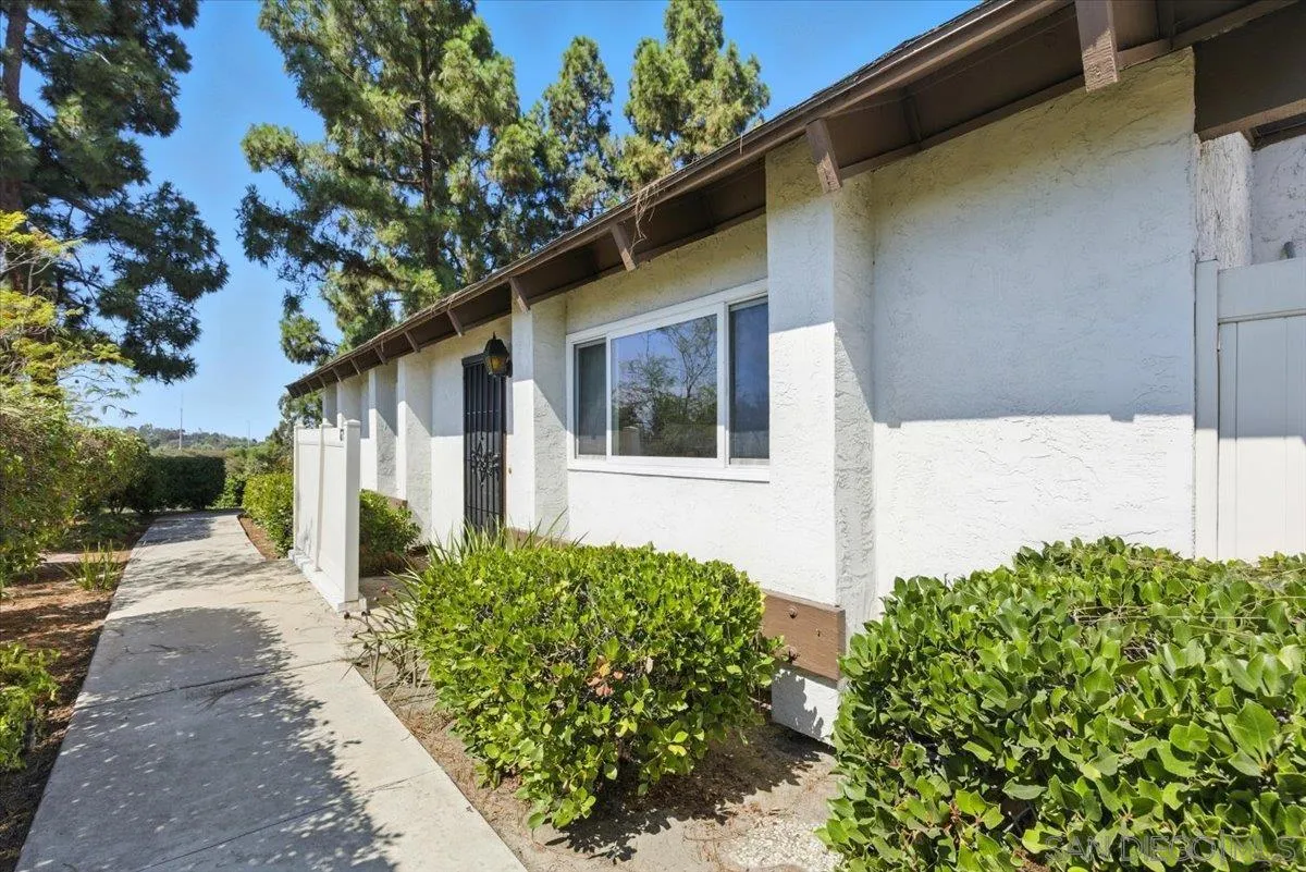 https://cdn.realtyfeed.com/cdn/127/250037542/d56abc915282f147409c0f88458e9a63.webp