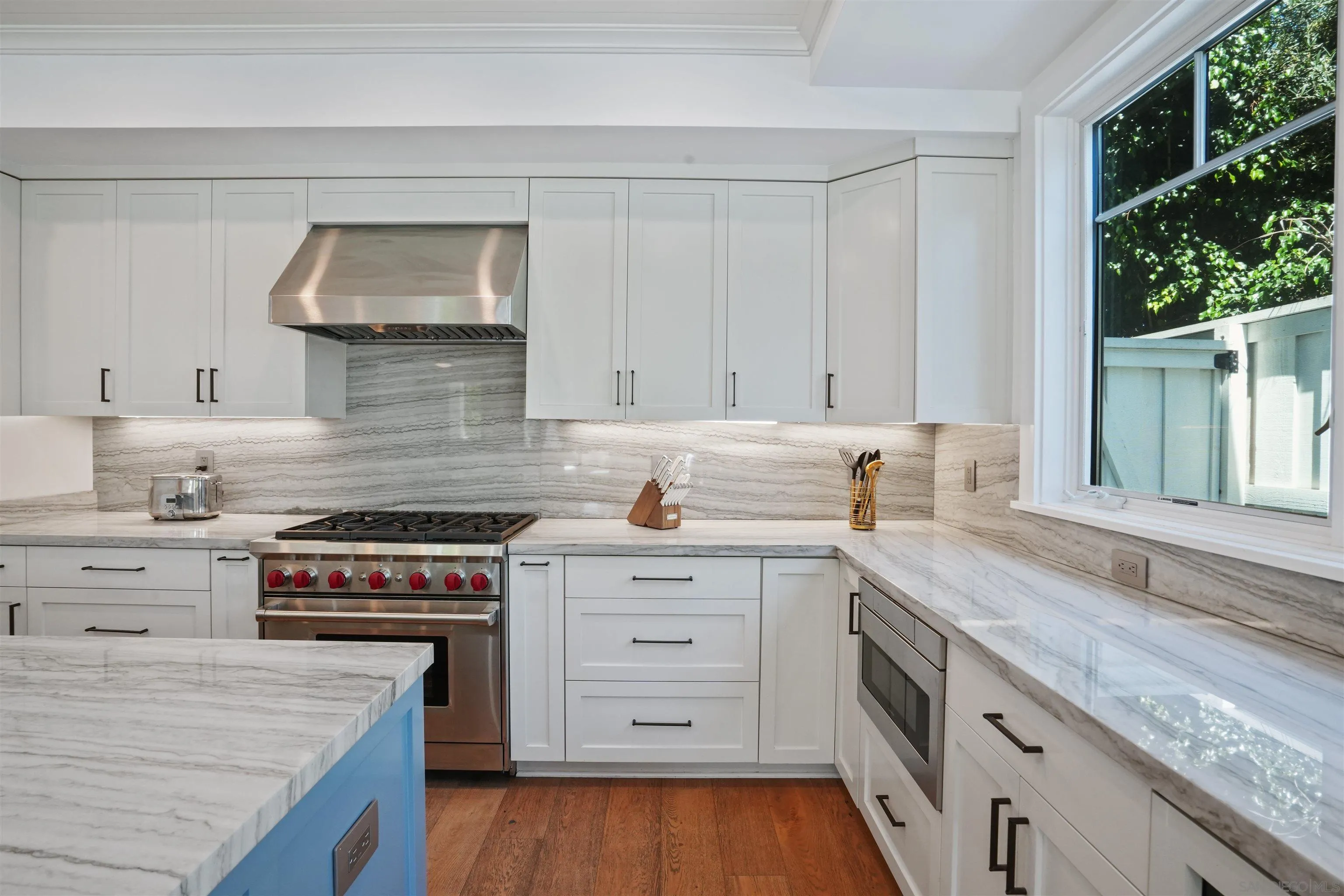https://cdn.realtyfeed.com/cdn/127/250037545/0b59222ce7f2ab997735b29ab87391ff.webp