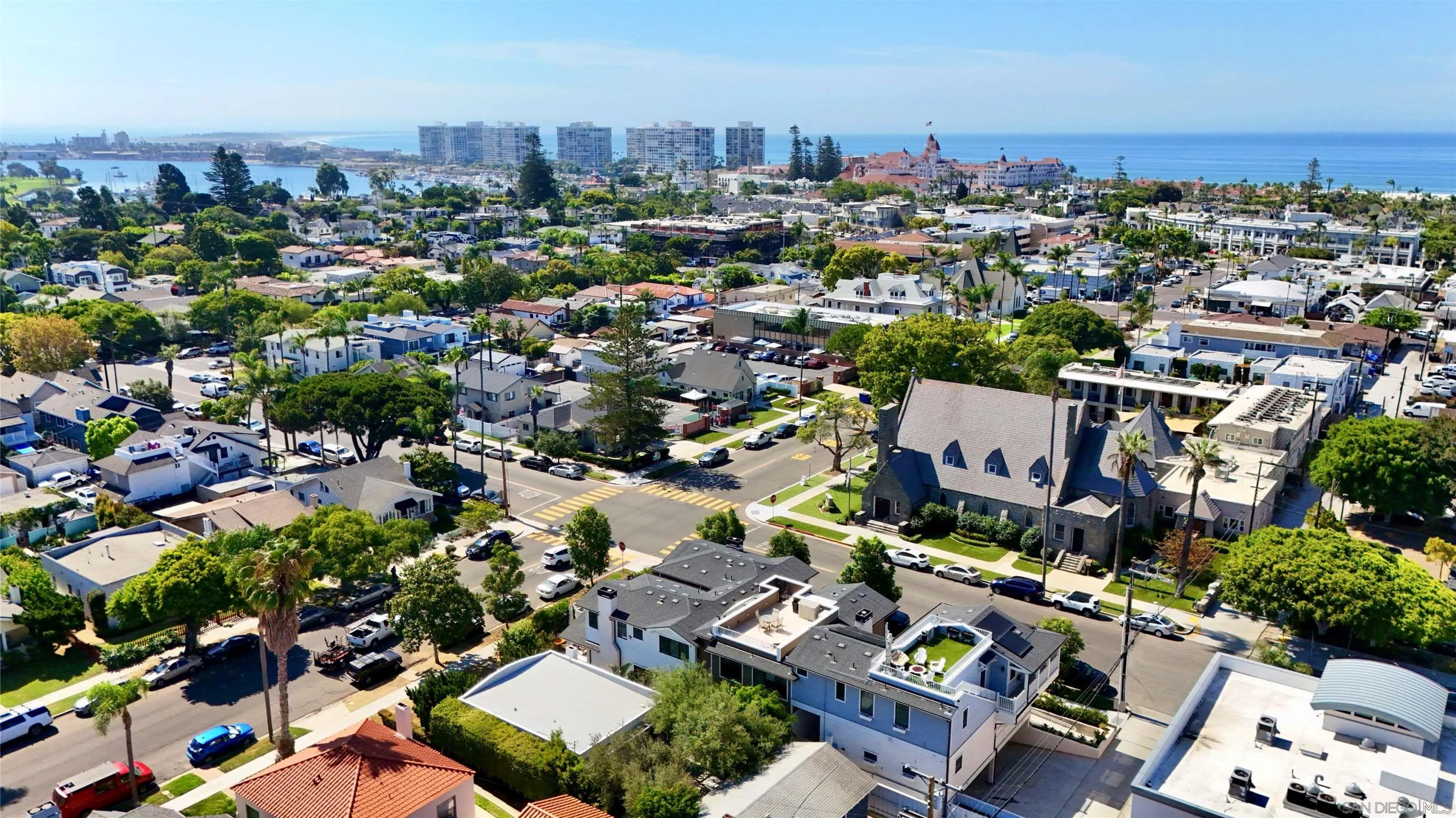 https://cdn.realtyfeed.com/cdn/127/250037545/5943d0e5690777adffd8ec0beb28ea3c.webp