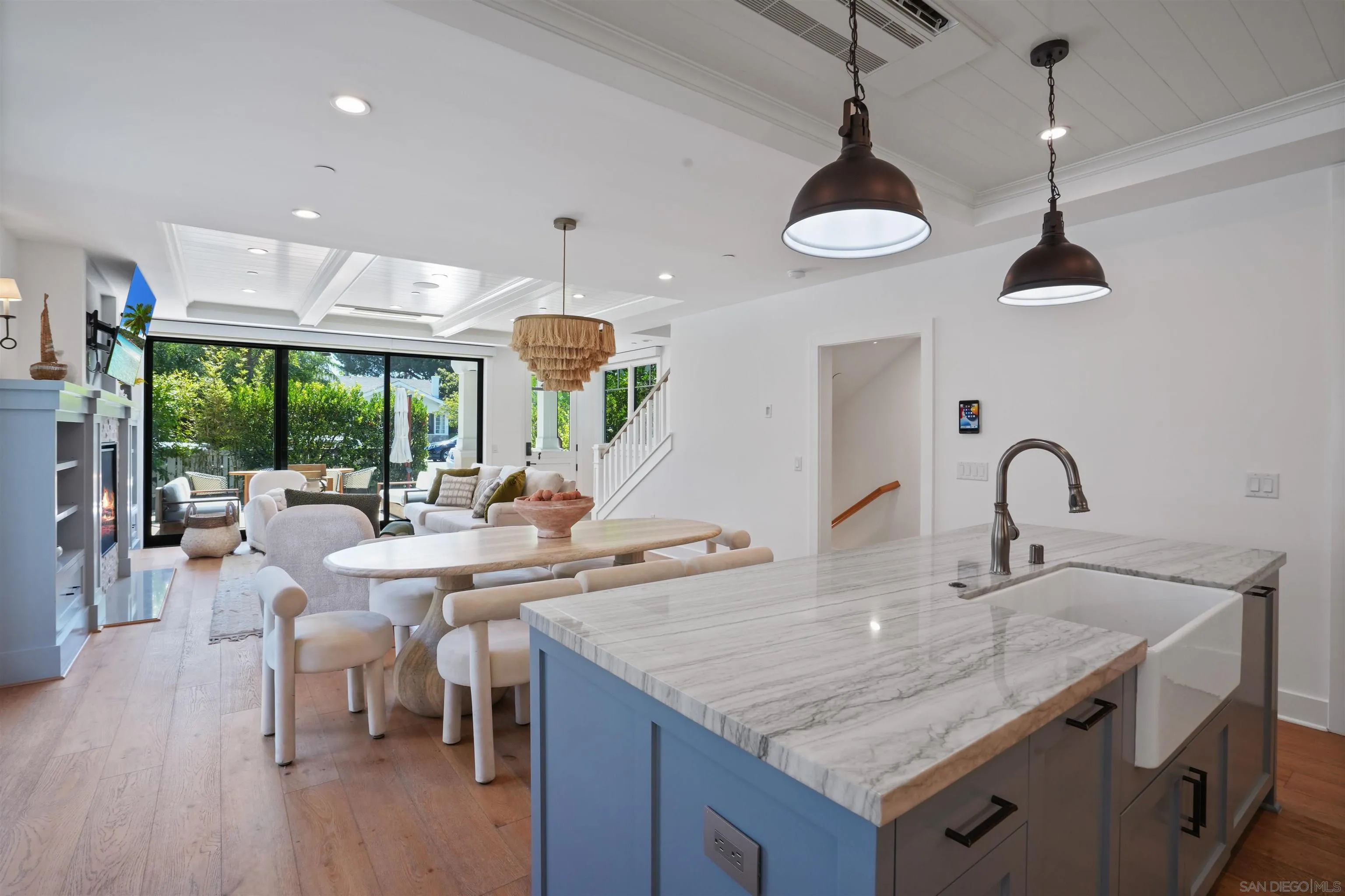 https://cdn.realtyfeed.com/cdn/127/250037545/9e8a197748f30587f9eaf266e7b0f5d0.webp