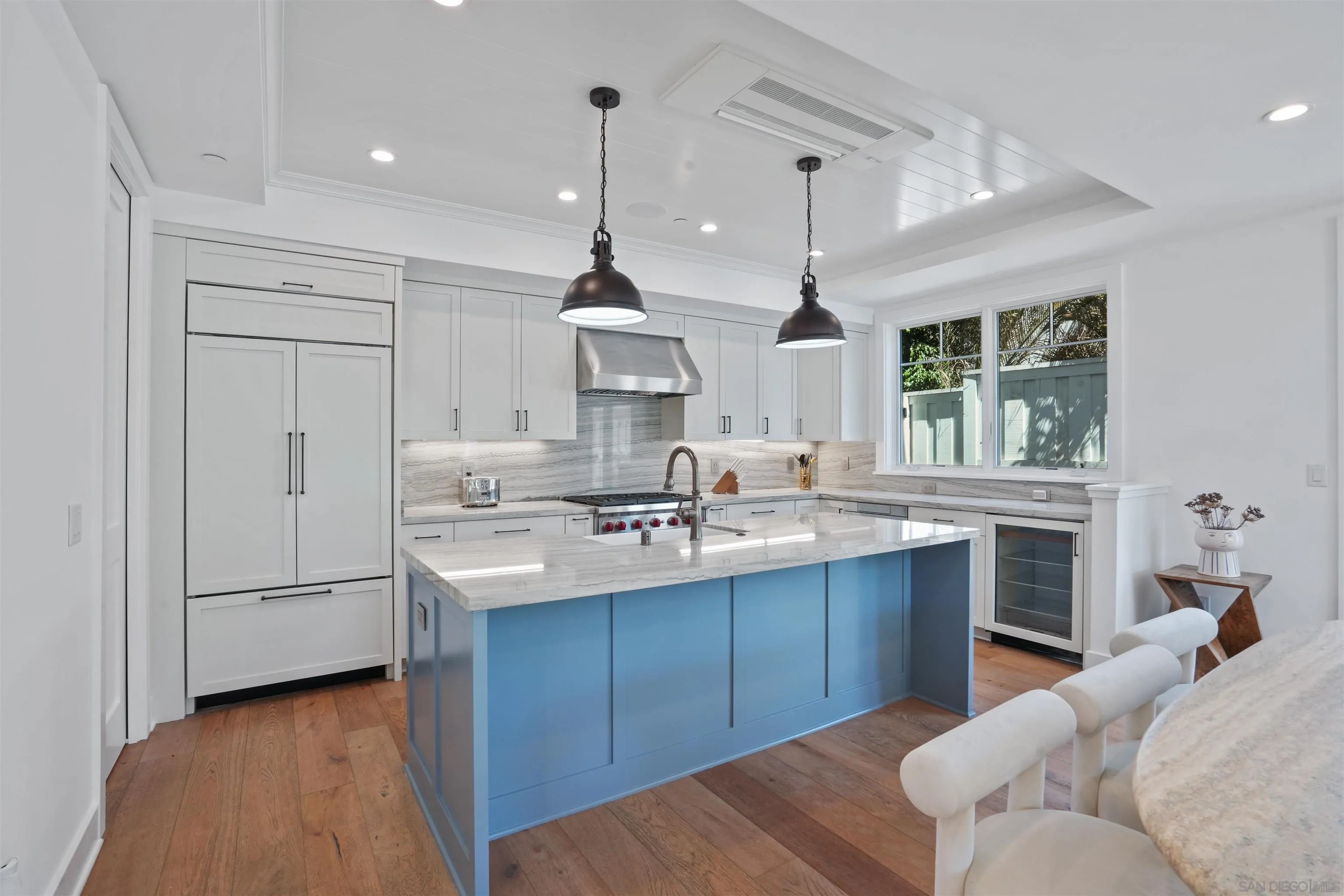 https://cdn.realtyfeed.com/cdn/127/250037545/f00042183f94417446e917326a423e7a.webp