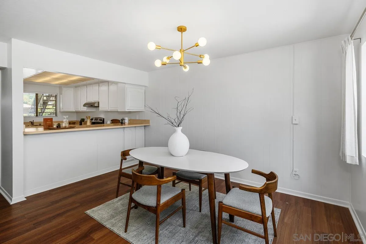 https://cdn.realtyfeed.com/cdn/127/250037546/638f877904230bd0292b3ed513230afd.webp