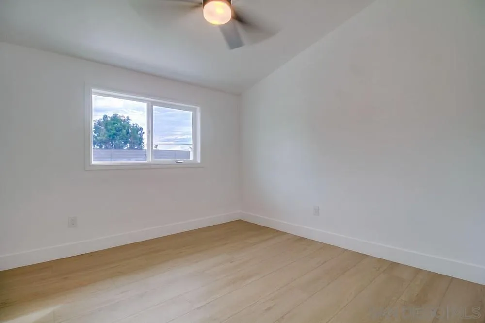 https://cdn.realtyfeed.com/cdn/127/250037547/995b6a9c17534943ecaba508ed068b82.webp