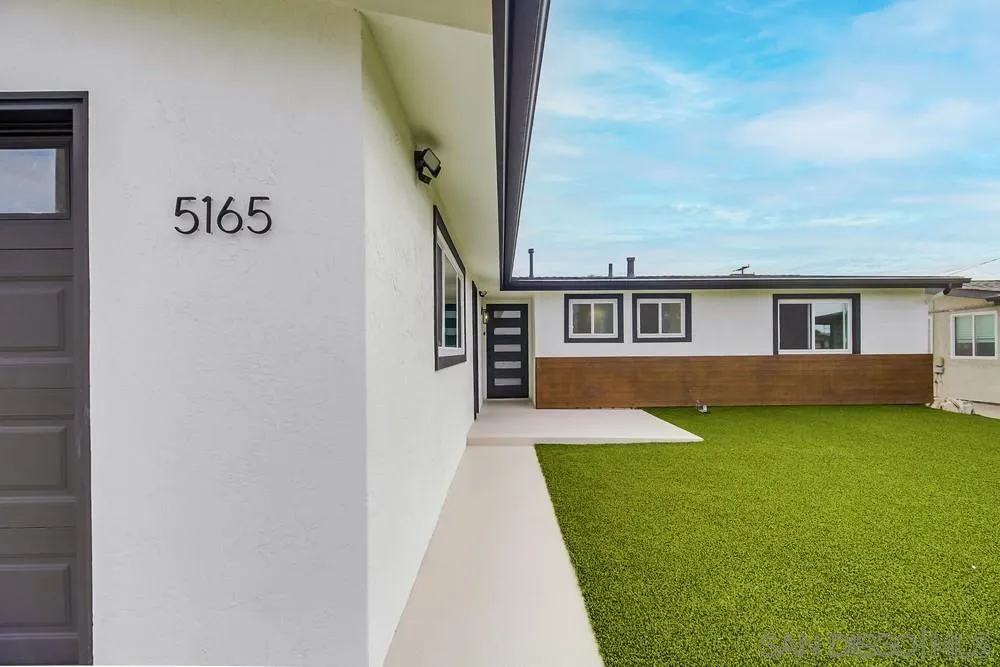 https://cdn.realtyfeed.com/cdn/127/250037547/b255bbace65f686b78da27fc6428376b.webp