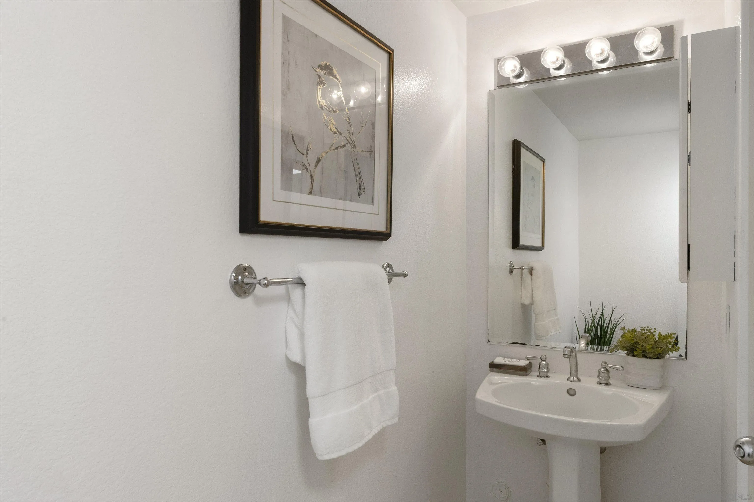 https://cdn.realtyfeed.com/cdn/127/250037552/16012ce9d7be9ad660667a8b2957998d.webp