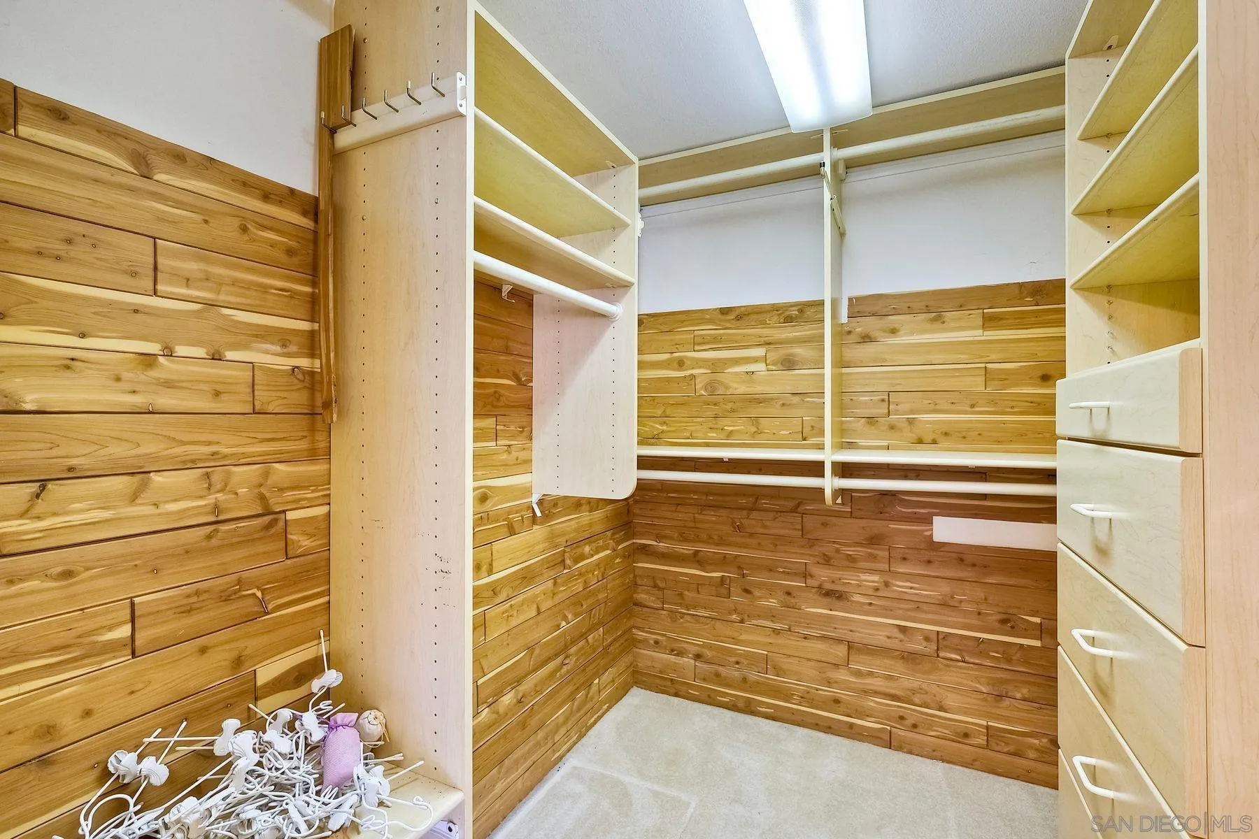 Photo #19: 250037553 Listing: Photo #19