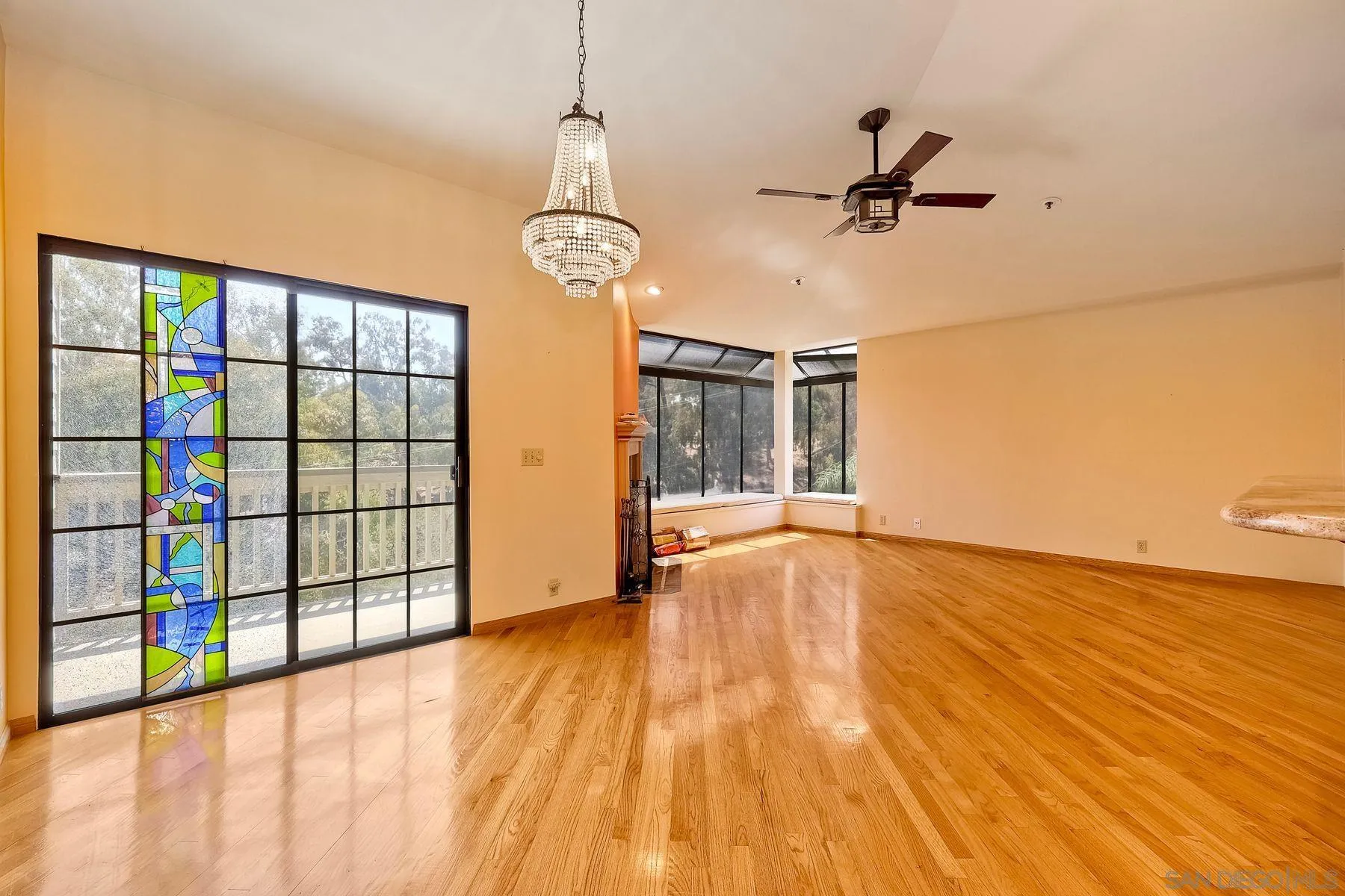 Photo #3: 250037553 Listing 