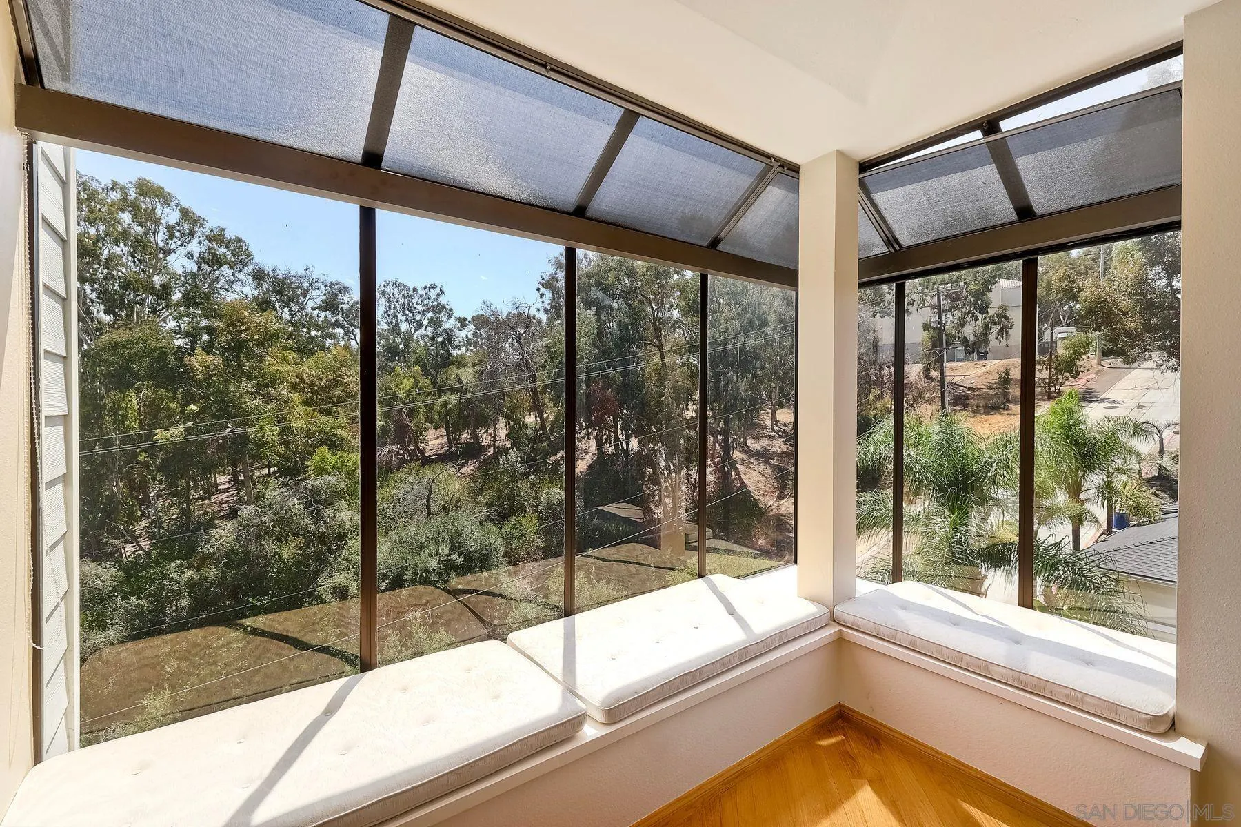 Photo #5: 250037553 Listing 