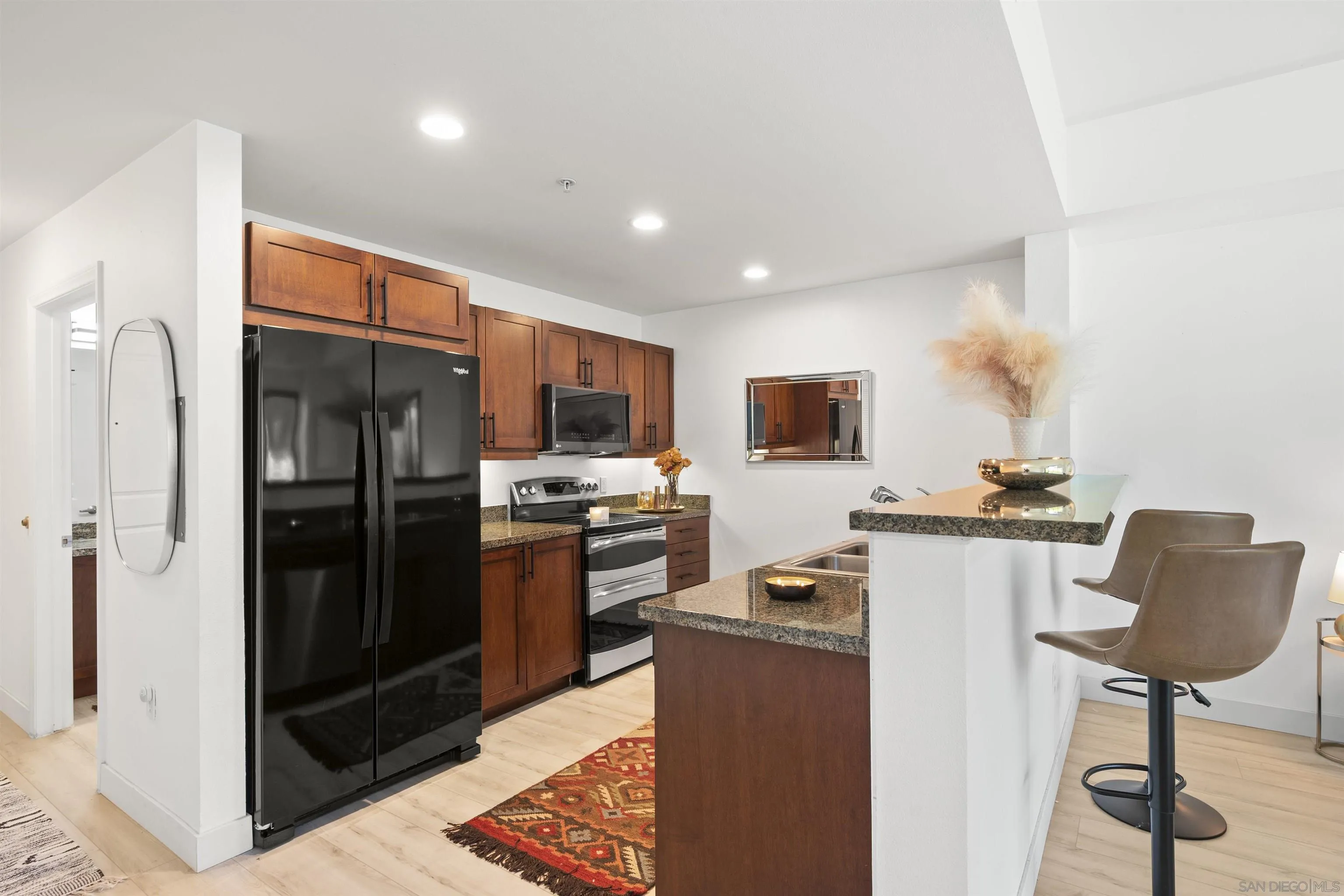 Photo #5: 250037558 Listing 