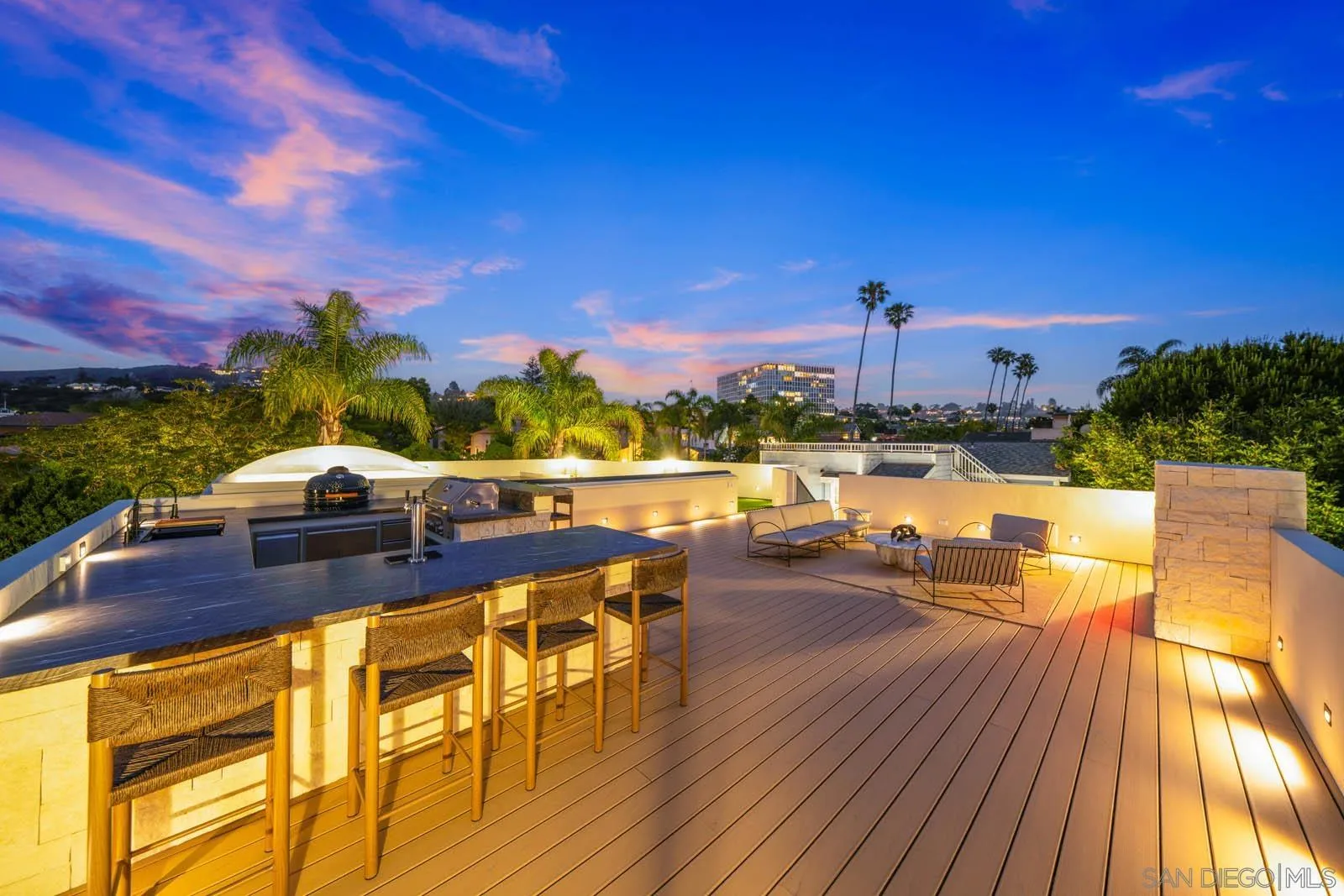 https://cdn.realtyfeed.com/cdn/127/250037561/062de1cbba98c63d272e8d5756b62061.webp