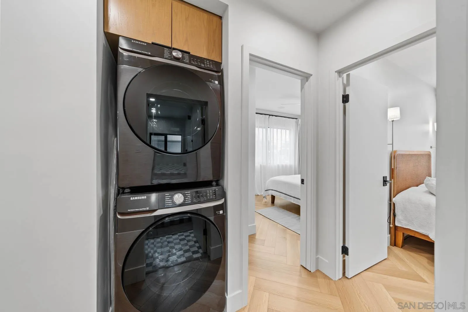 https://cdn.realtyfeed.com/cdn/127/250037561/2f81e191c836788242c7a87fb3637a48.webp