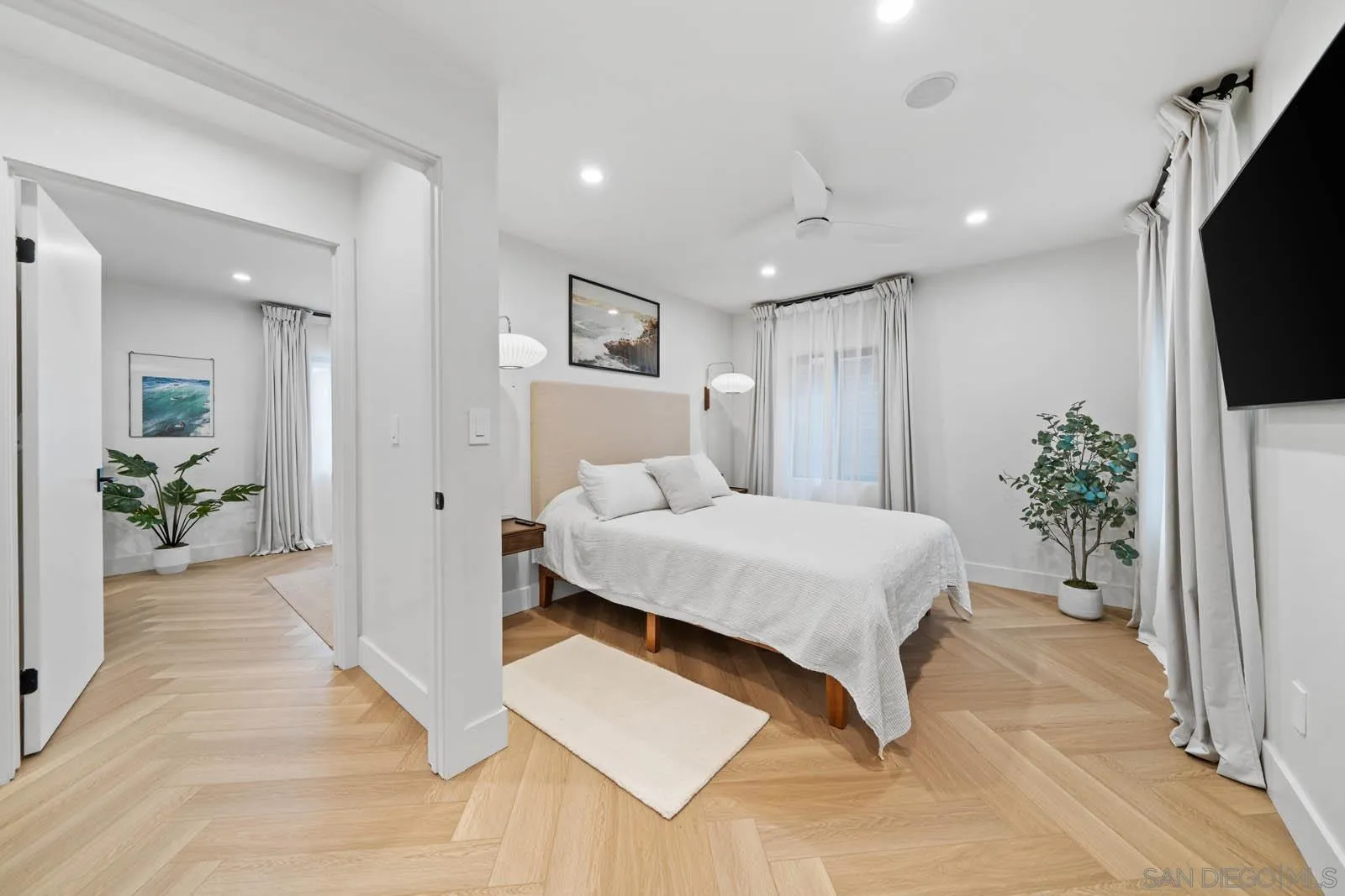 https://cdn.realtyfeed.com/cdn/127/250037561/5ea51d40af7297a54252df7e3995ce57.webp