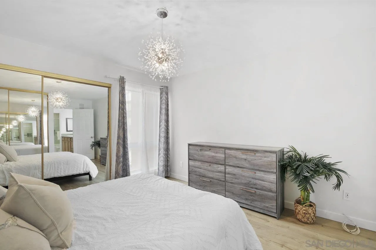 https://cdn.realtyfeed.com/cdn/127/250037563/8ebecc4af8f4626c22e9daabd8e0b1ed.webp