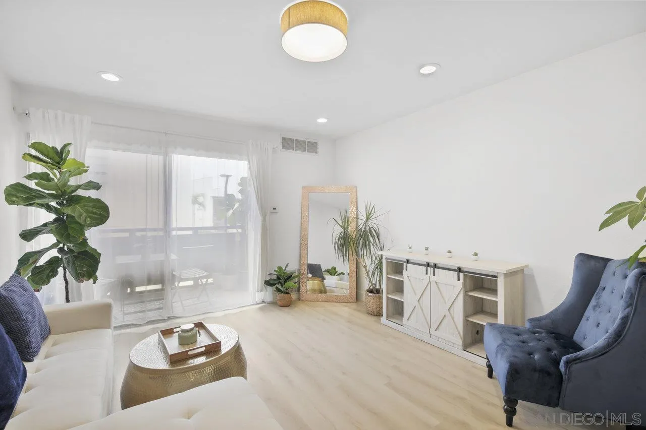 https://cdn.realtyfeed.com/cdn/127/250037563/a0de8f3974d72c4c064c61ef7fe662cc.webp