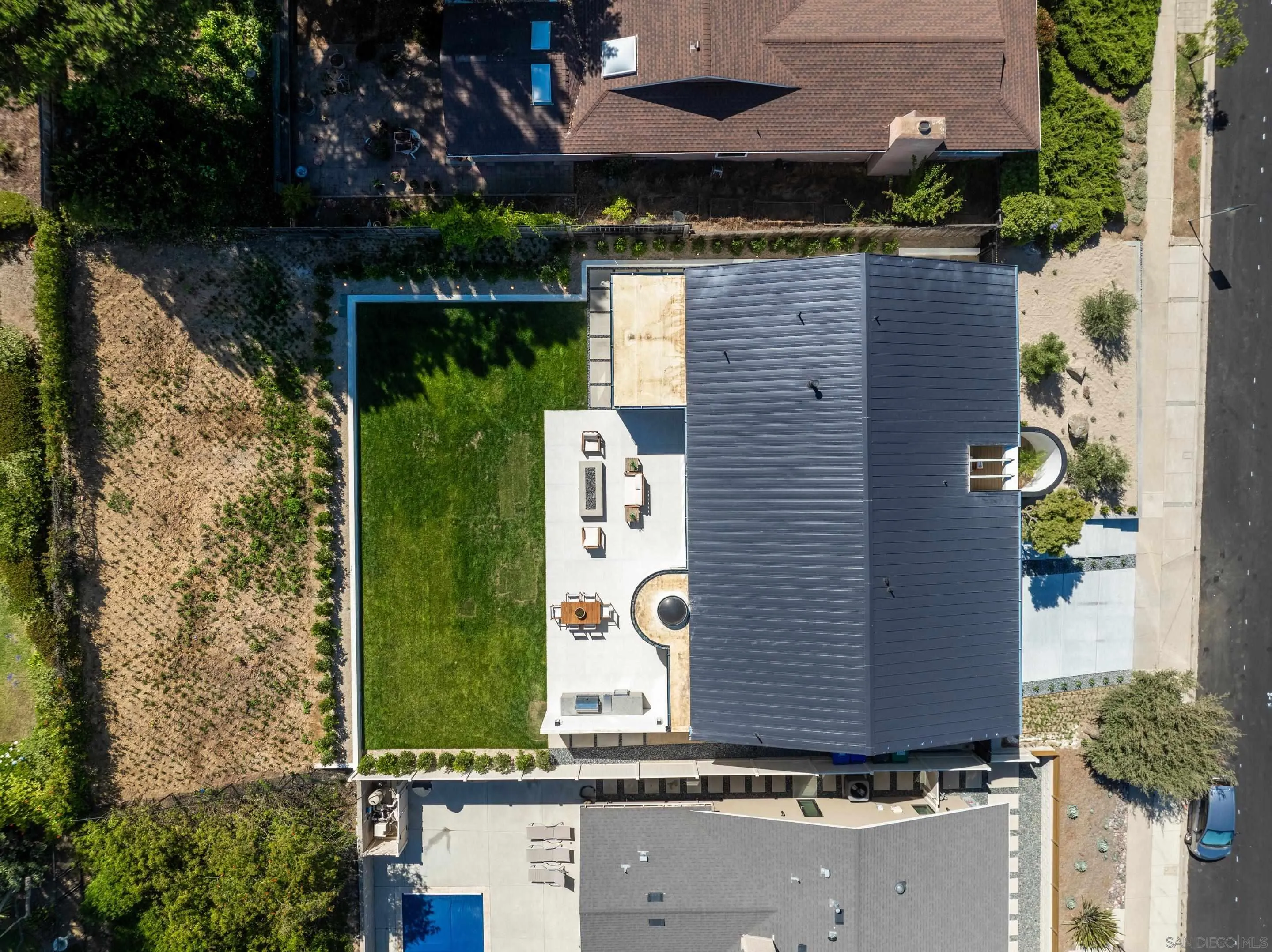https://cdn.realtyfeed.com/cdn/127/250037564/21d28104490d106a5d66083d3d9ee415.webp