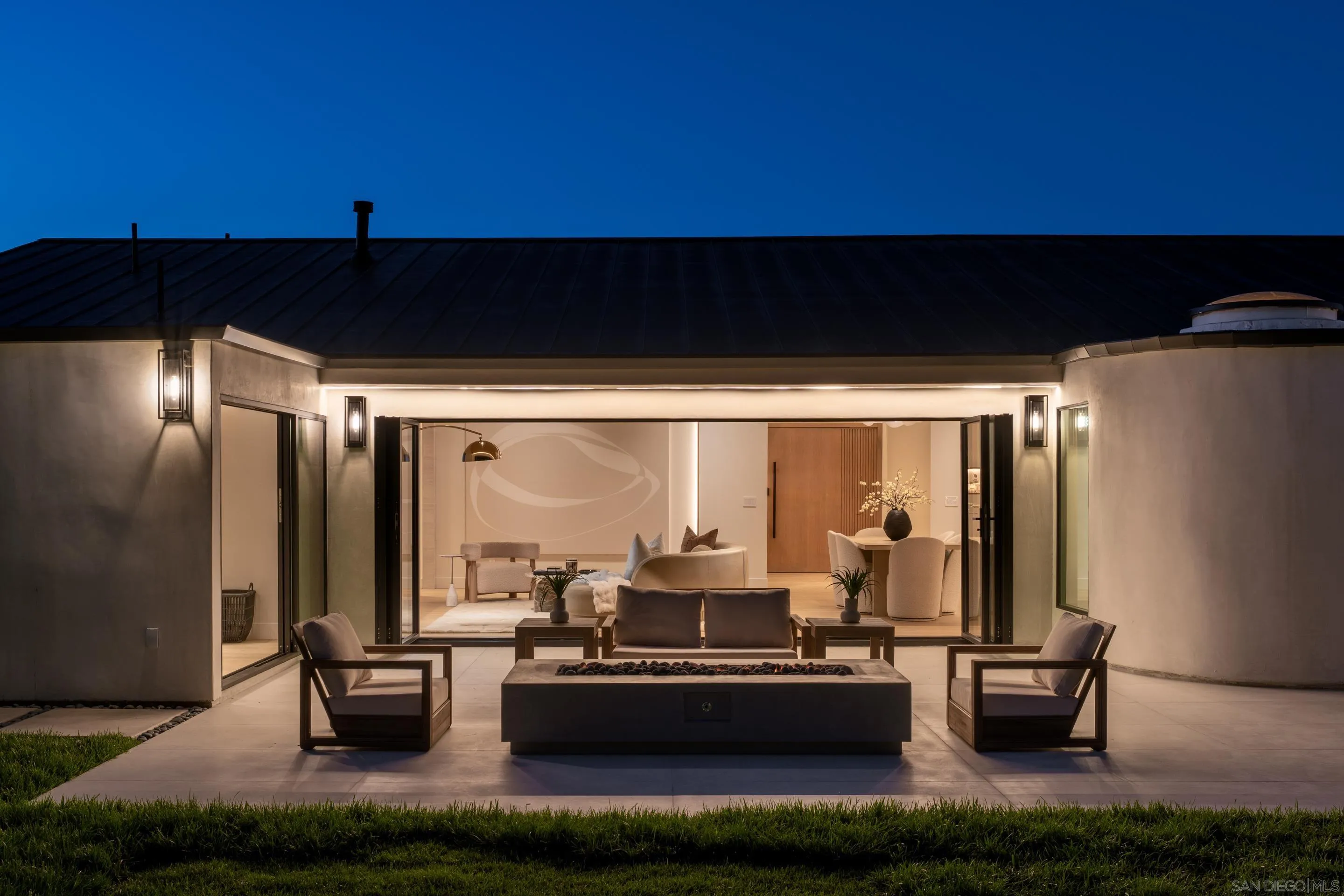 https://cdn.realtyfeed.com/cdn/127/250037564/3cbf9ad7cacc06dc64f82d524f7b7dea.webp