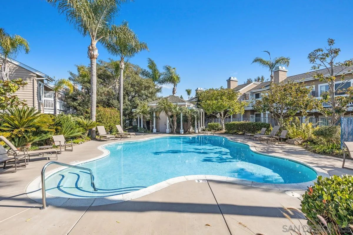 https://cdn.realtyfeed.com/cdn/127/250037565/bbf06bea2f775f54d5509e4de3da6cff.webp