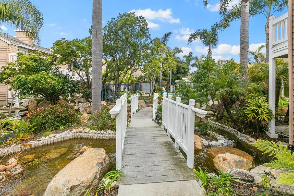 https://cdn.realtyfeed.com/cdn/127/250037565/fb8cfe1973a31a20ec361f1fc4251ee9.webp